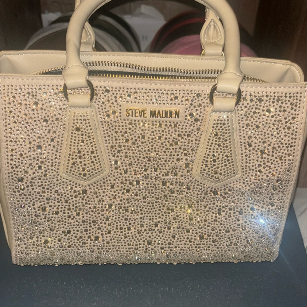 Steve Madden sparkles